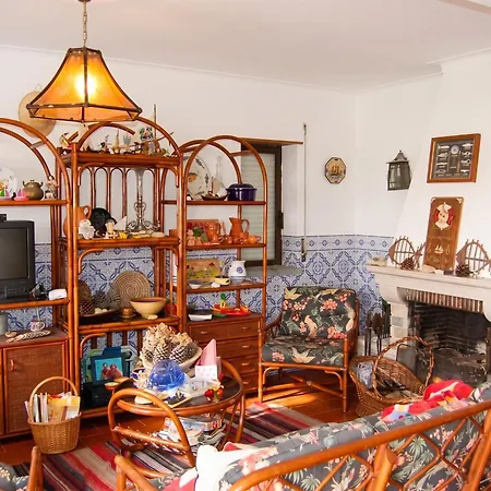 Family House With Sea View In Prázdninový dům A dos Cunhados