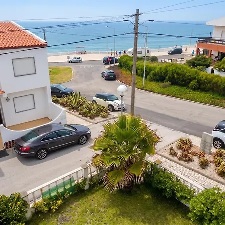 Family House With Sea View In Nyaraló *