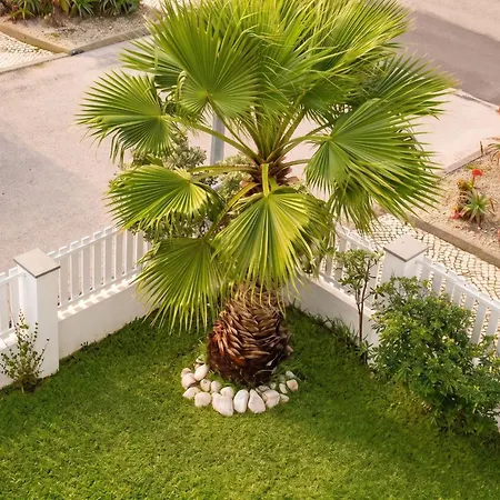 Nyaraló Family House With Sea View In *