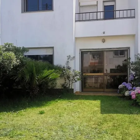 Family House With Sea View In Nyaraló *